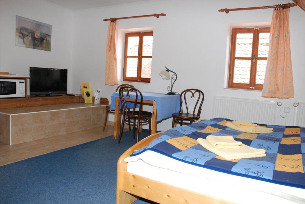Hotel U Ruze Slavonice Room photo